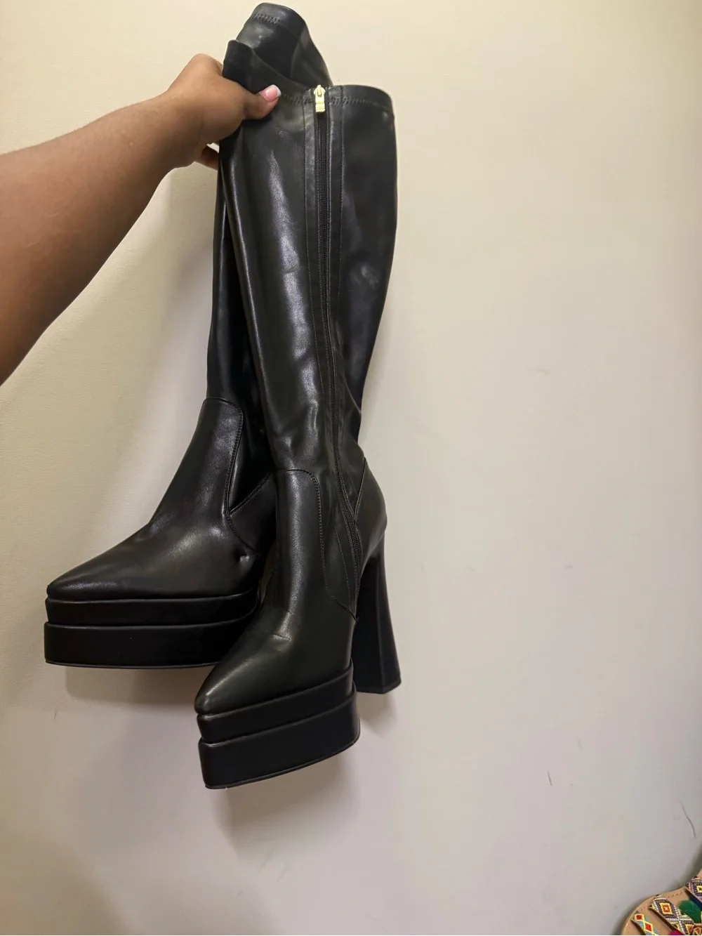Women's Black Platform Knee-High Boots - Sleek High Heel